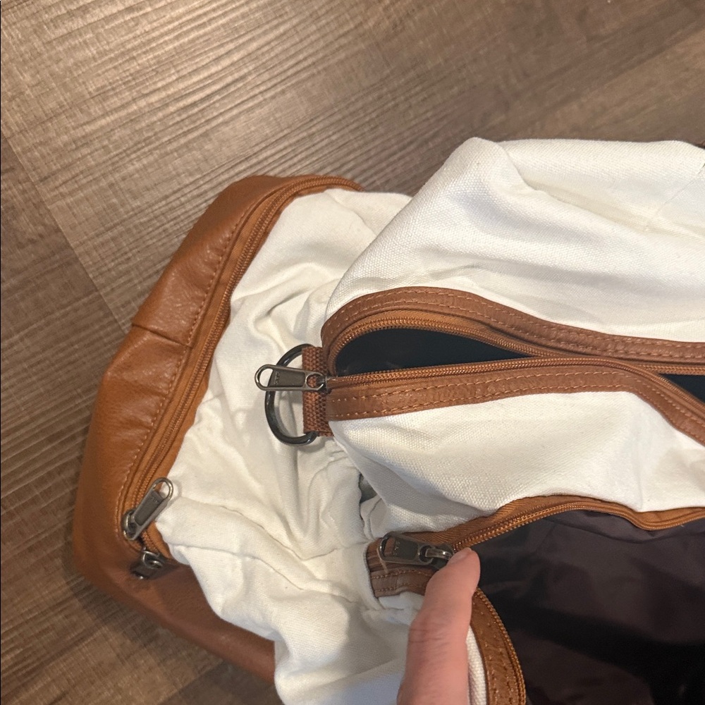3 piece weekend faux leather and canvas travel set - Picture 6 of 14